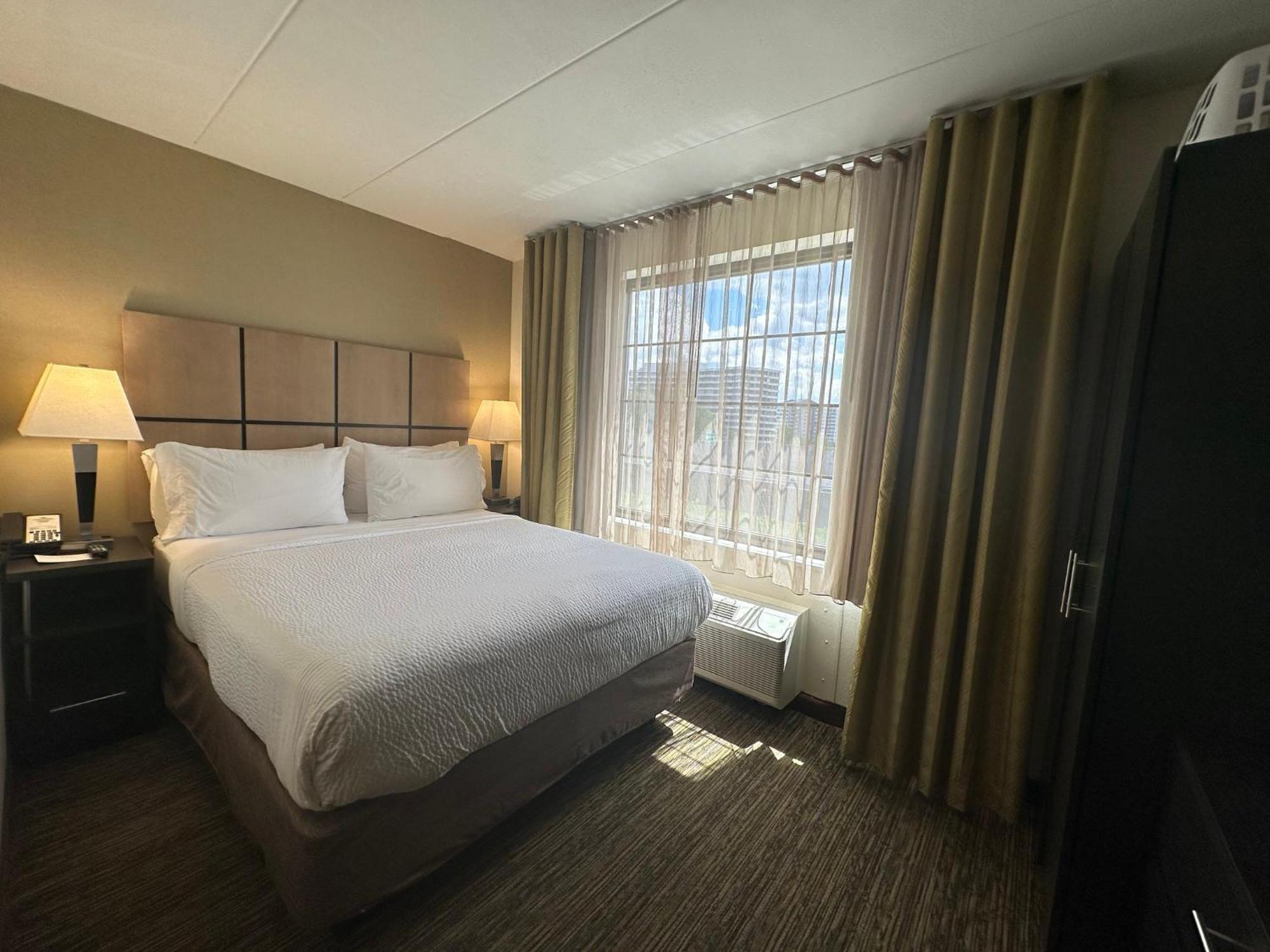 Candlewood Suites Alexandria West By Ihg Extérieur photo