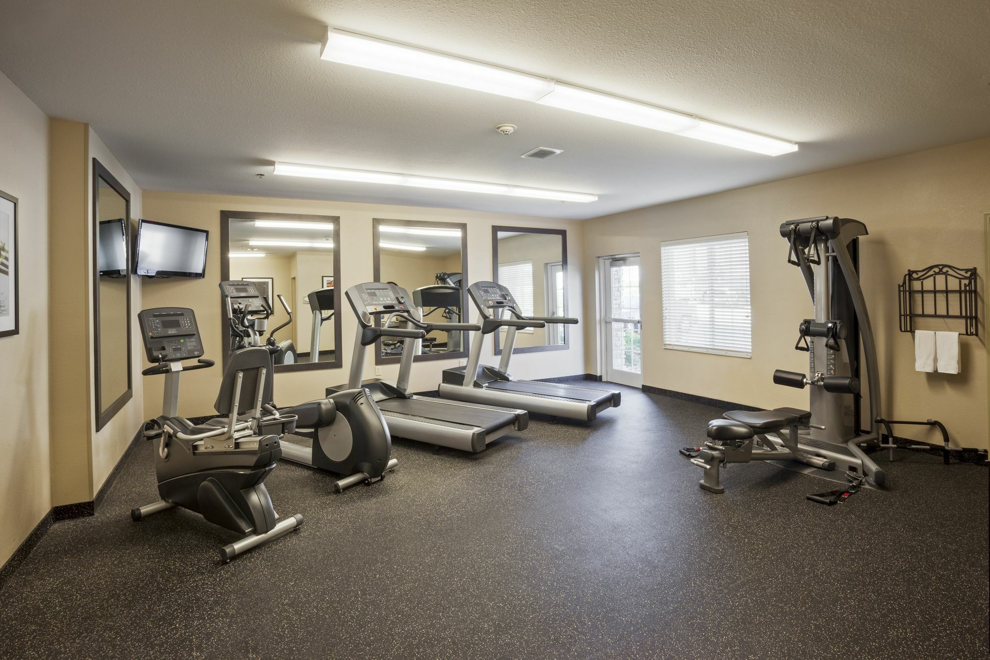 Candlewood Suites Alexandria West By Ihg Extérieur photo